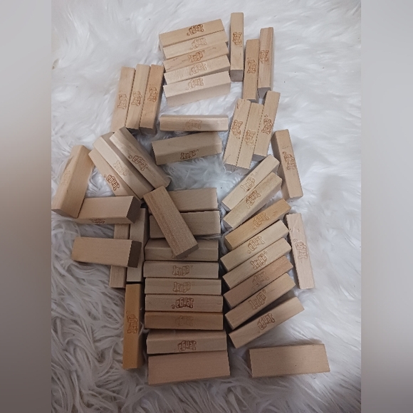 Jenga board game - Picture 3 of 5